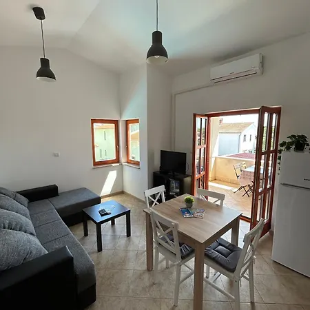 Apartman Aurora In *